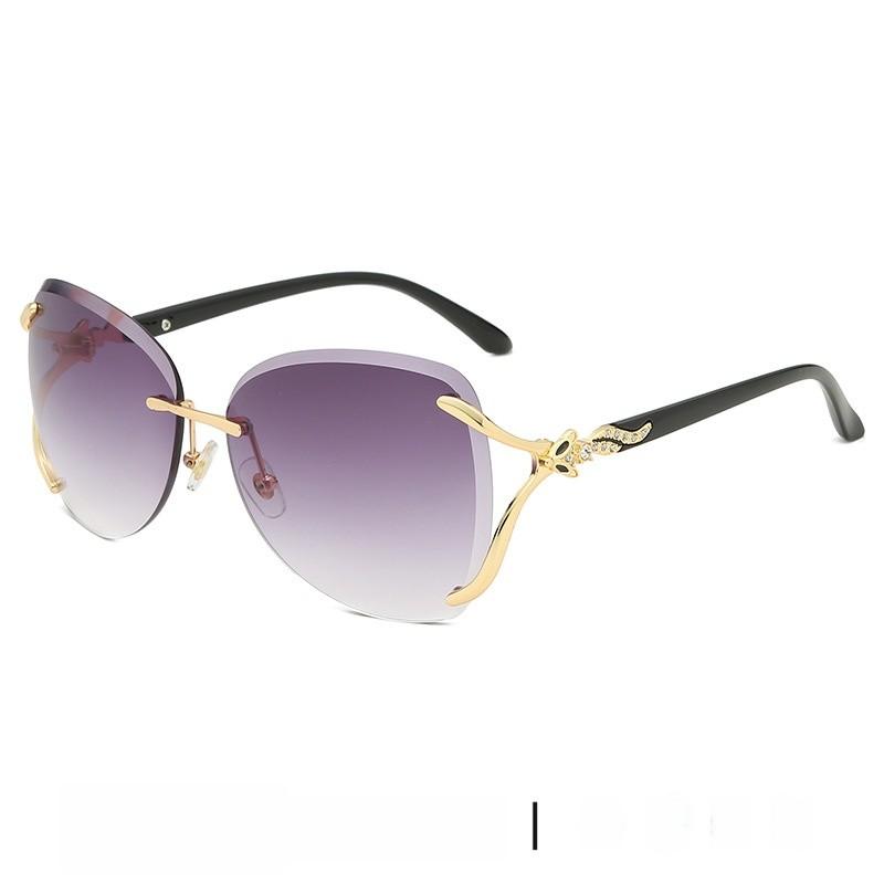 Ladies Fashion Sun Glasses With Uv400 Protection And Pink Lens For Travel And Casual Wear