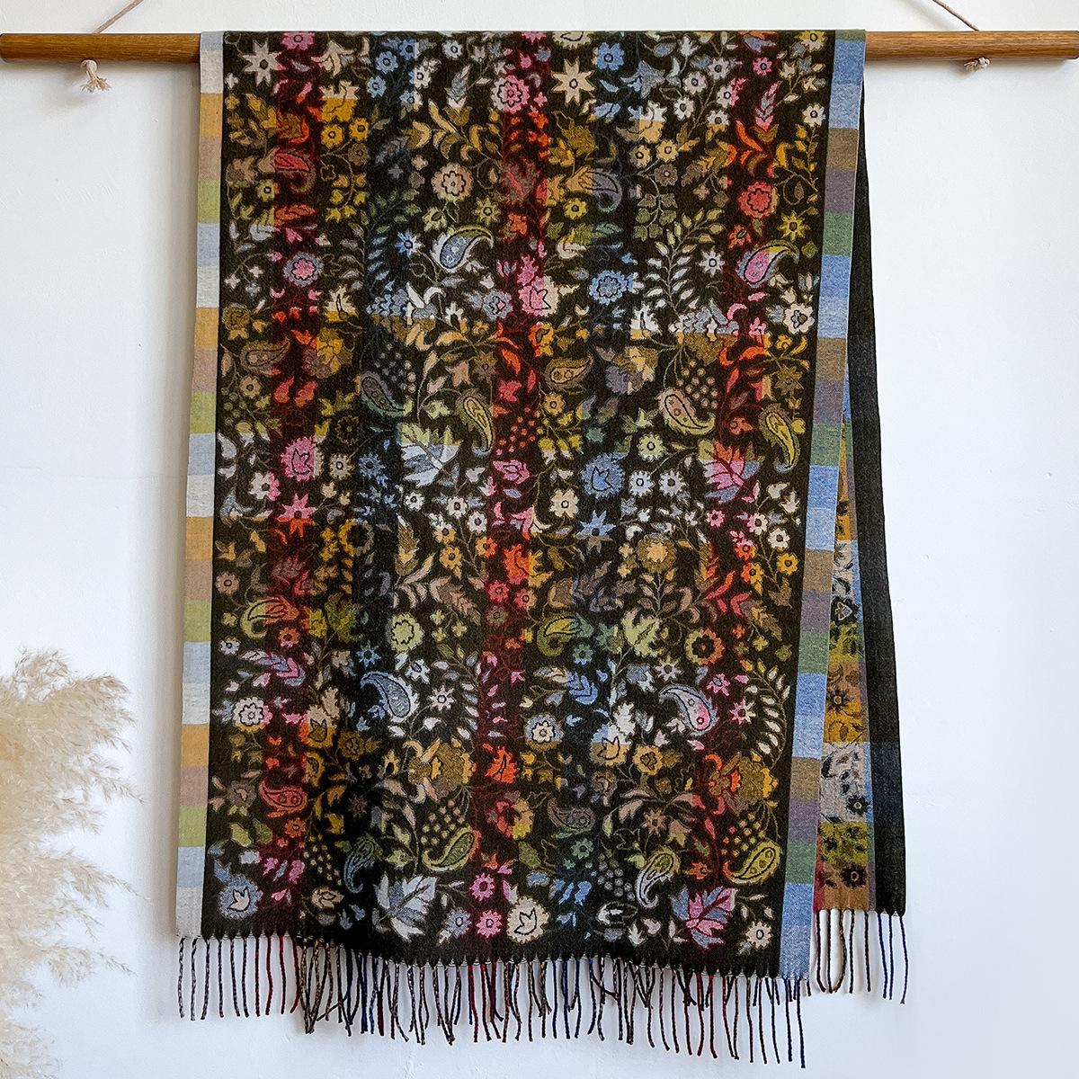 

Этнический стиль ретро контрастный цвет клетчатый цветочный шарф женский универсальный с кисточками имитация кашемира шаль с высоким качеством снаружи 200x65cm зелёный