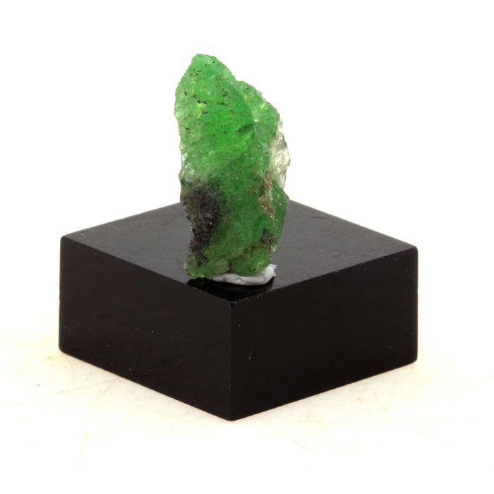 Pierres et Minéraux. Grenat Tsavorite. 5.07 ct. Manyara Region, Tanzanie.