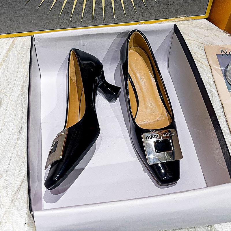 Square head high heels stiletto 2025 new spring and autumn women's shoes red wedding shoes patent leather light mouth French medium heel single shoes