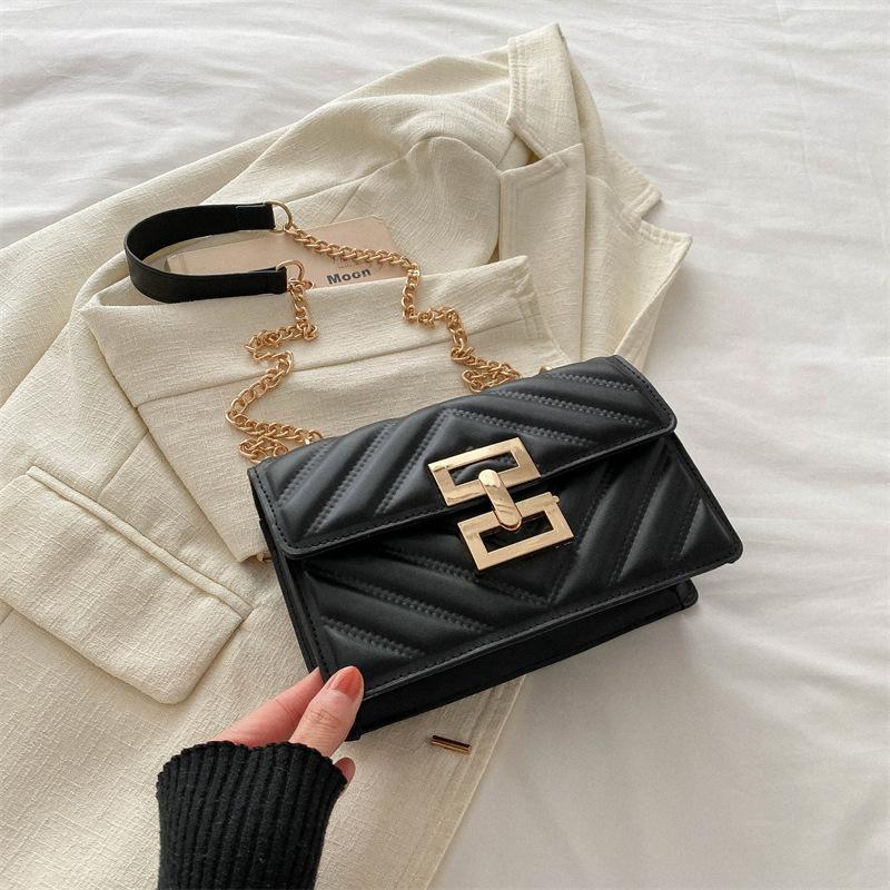 

Retro fashion simple temperament chain armpit bag 2025 spring new versatile ins messenger bag small square bag women чёрный