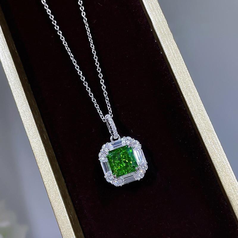 925 Sterling Silber Grüner Zirkonia Anhänger Halskette für Damen Anmutig Charmante Halsketten Accessoires Schicker Brautschmuck