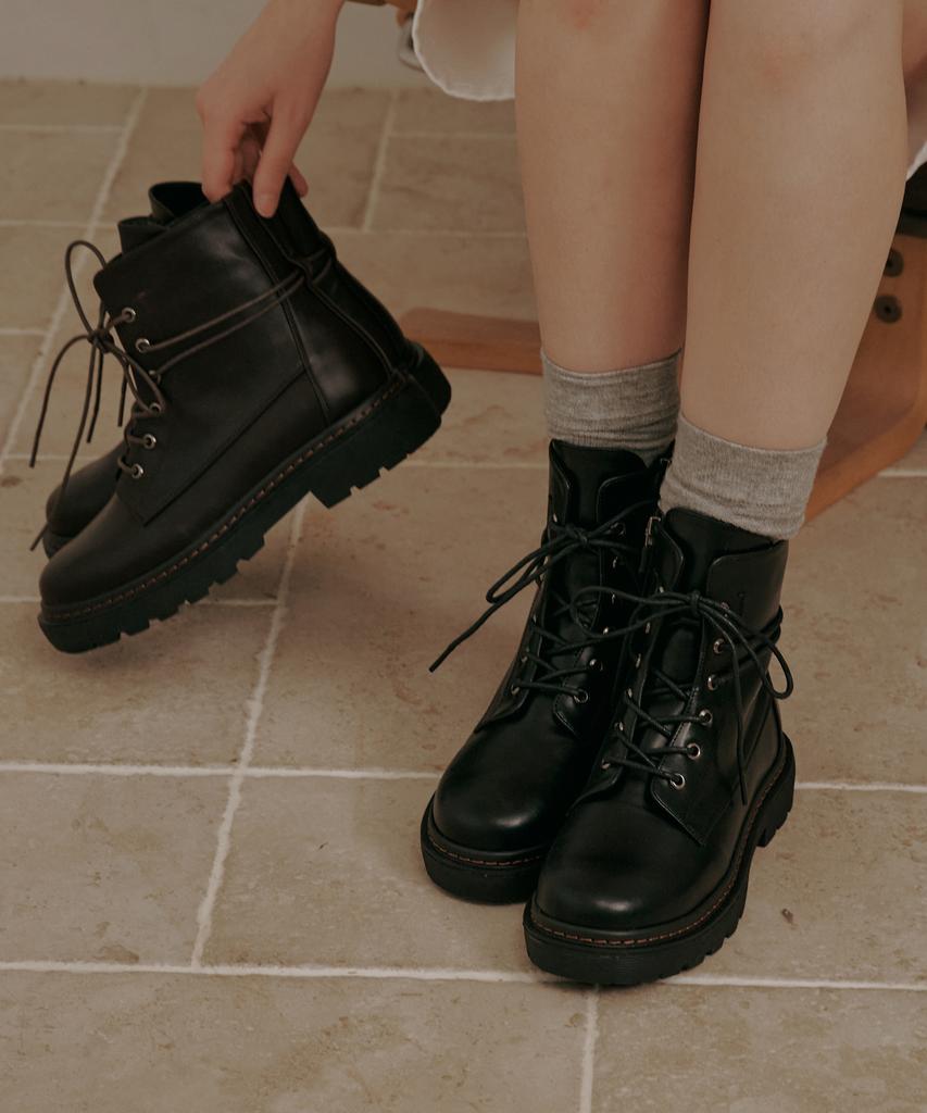 Elizabeth Stuart Basic Lace-Up Boots Ebal157716