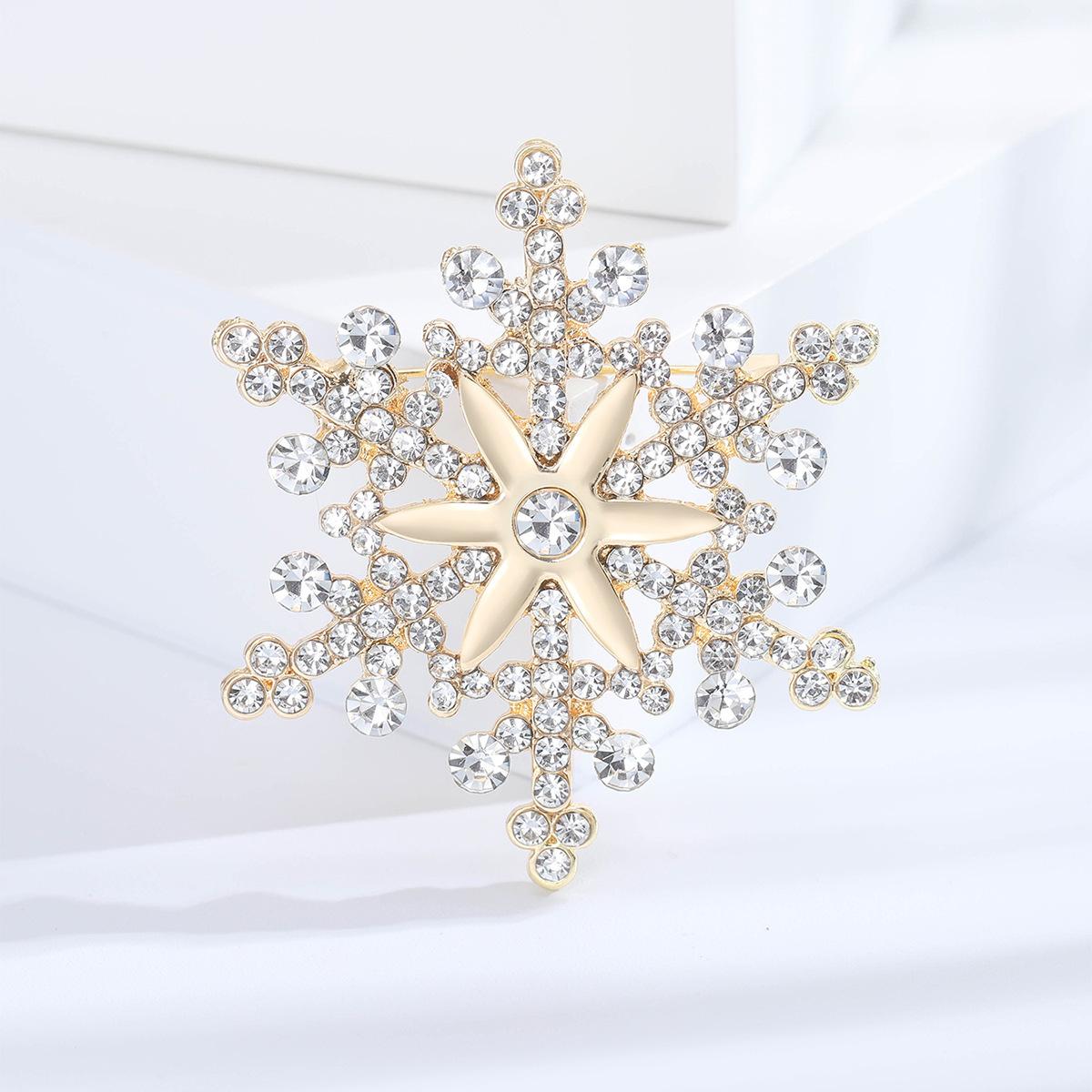 Модная брошь в виде снежинки со стразами, трендовые аксессуары, простые аксессуары для пальто, пряжка для шелкового шарфа золотой