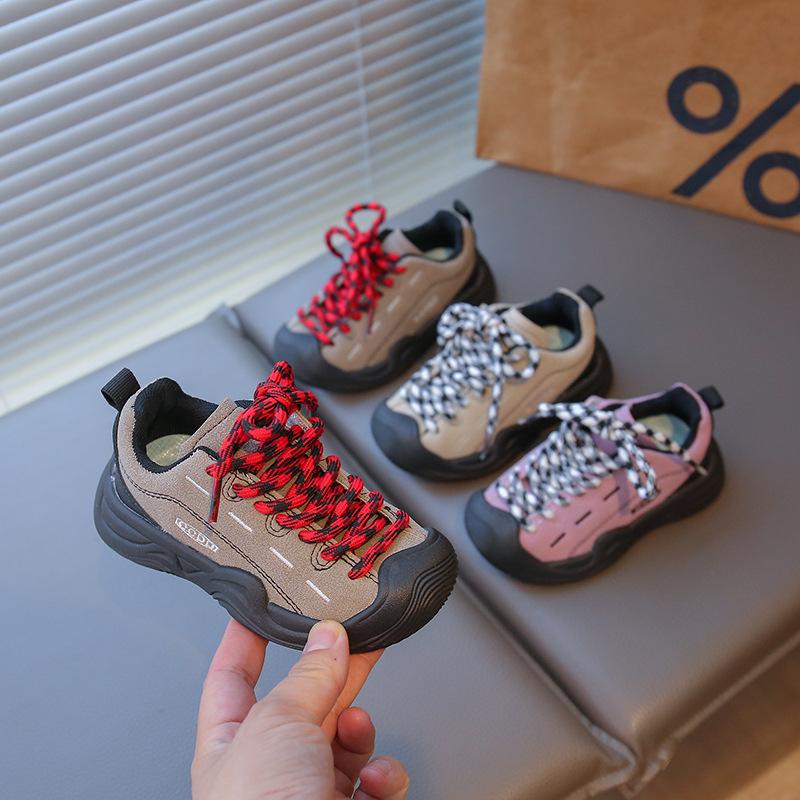 Children's mountain sports shoes 2025 spring and autumn boys' casual outdoor running shoes versatile girls' sports shoes comfortable