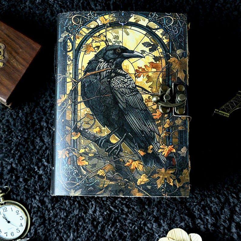 Lädertidning: Gotisk grimoire Skuggornas bok