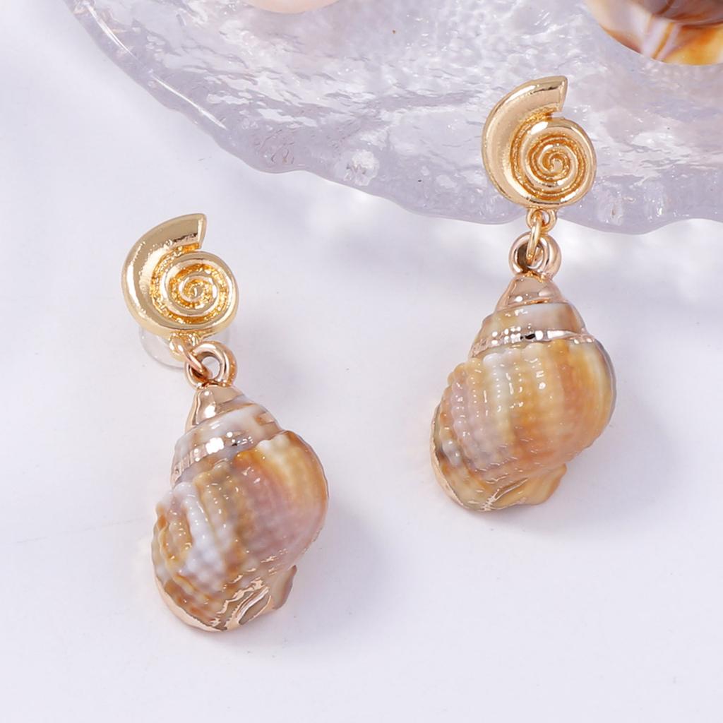Personality trend Ocean leisure vacation style Conch pendant Earrings Versatile temperament Casual women's accessories