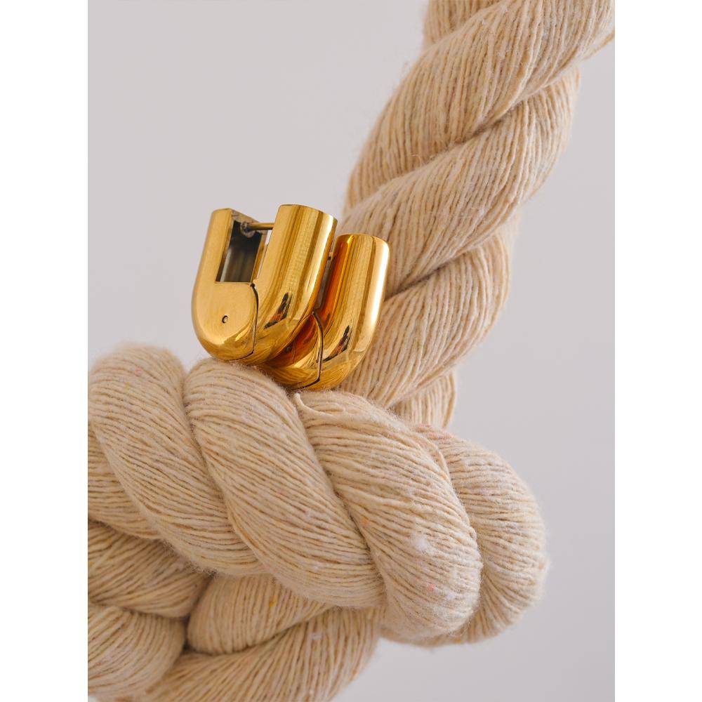 Eetit 2024 316L Stainless Steel Glossy Metal U-Shape Hollow Hoop Earrings 18K PVD Plated Texture Attractive Jewelry Waterproof