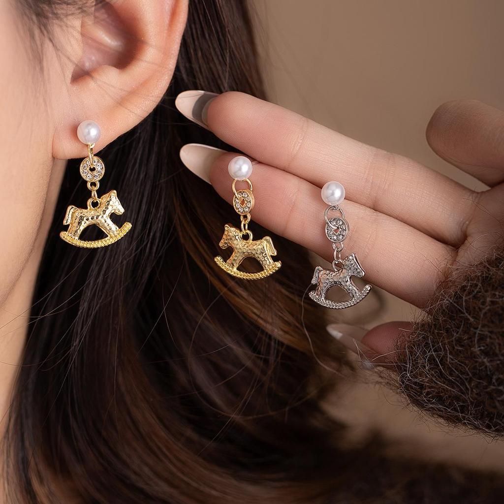 Year of the Horse 925 Sterling Silver Diamond Enamel Stud Earrings with Pearls - Retro High-End Design