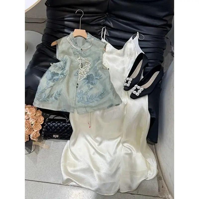 Retro high-end embroidered Chinese temperament top, medium and thin vest
