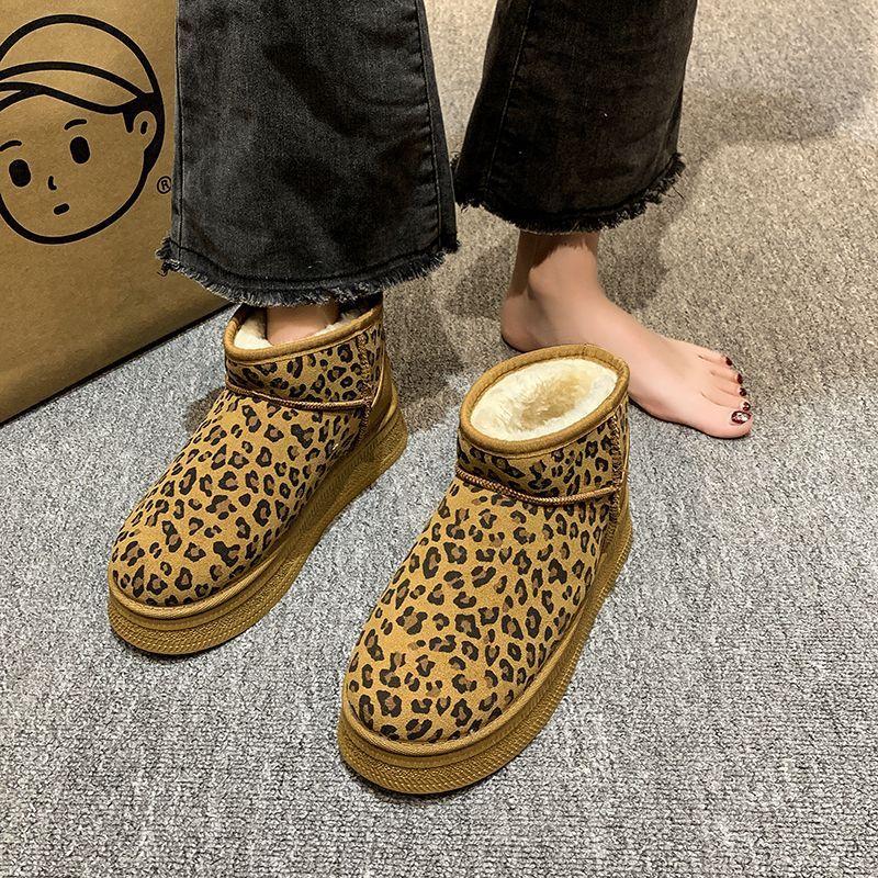 Snow boots women's new winter non-slip versatile leopard print short tube thickened warm fur integrated niche cotton shoes