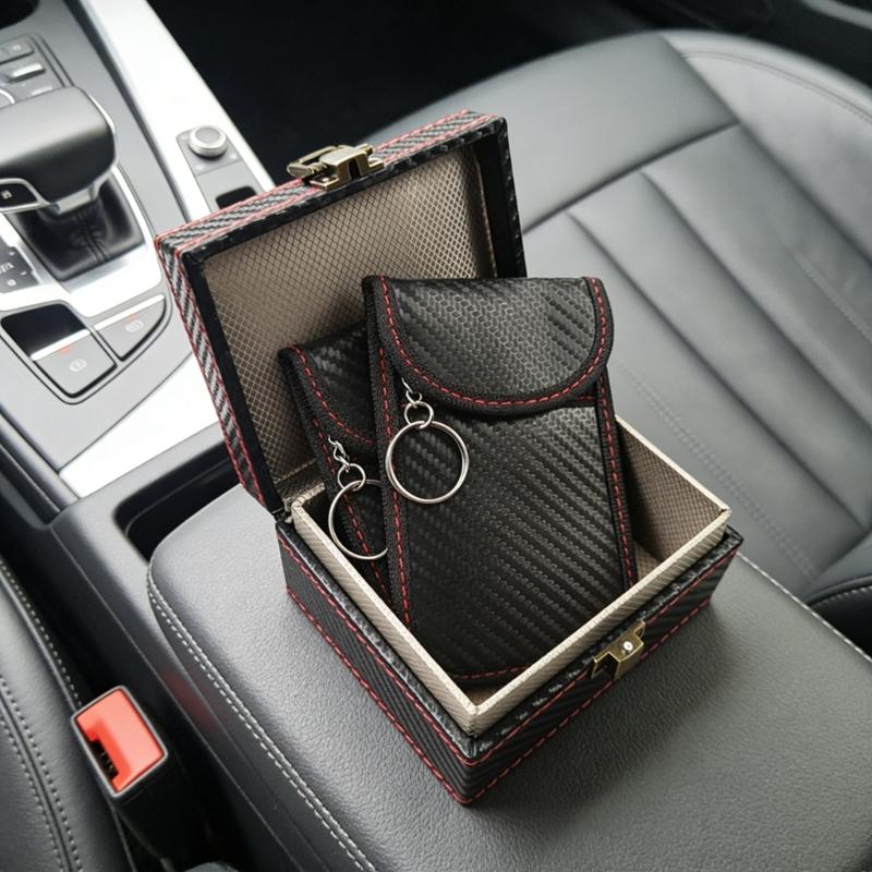 Big Size Car Key Storage Case With Security Function And Carbon Fiber Look For Multiple access