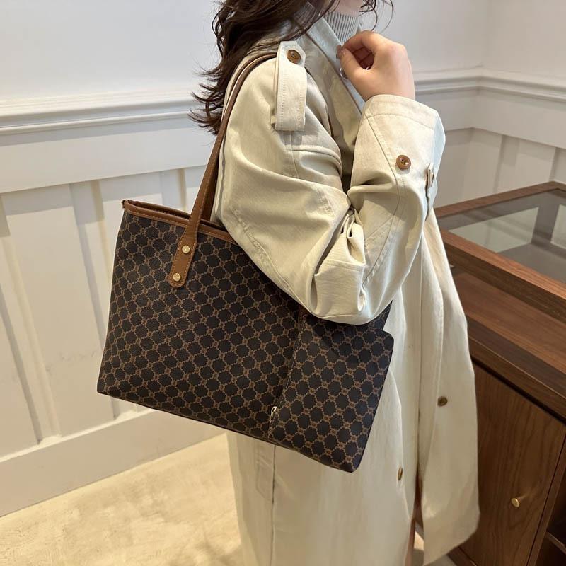 Retro class large capacity handbag women's bag new trend fashion tote bag casual shoulder armpit bag