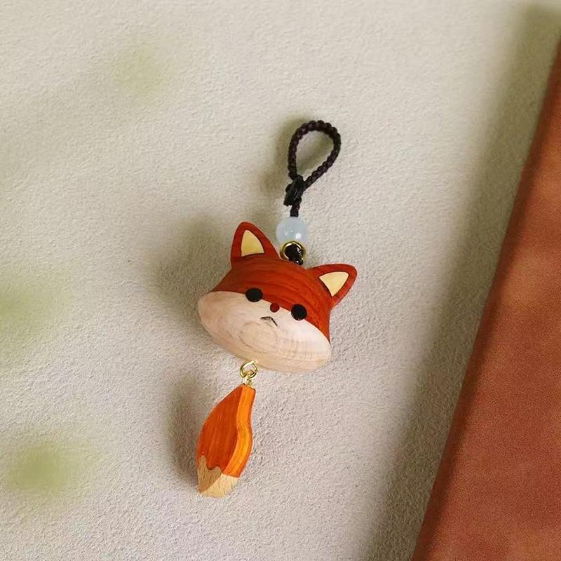 Ručne vyrezávaný drevený roztomilý prívesok líška Náhrdelník Kľúčenka Všestranné Dekoračné Doplnky Šperky Darček 02