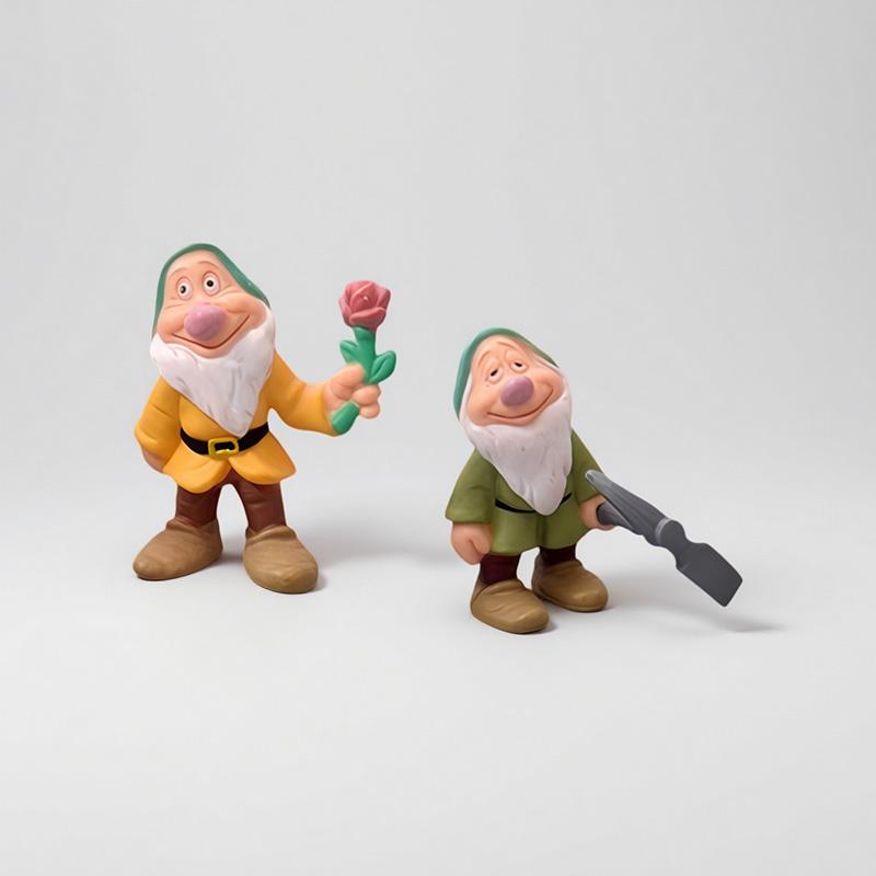 Snow White and the Seven Dwarfs Action Figures Set Collectible PVC Toys for Kids Fans Party Favors Birthday Gifts Decor