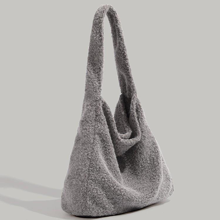 Korean Version Ins Lazy Style 2024 New Autumn Winter Tote Bag Plush Large Capacity Commuter Shoulder Underarm Letter Bag