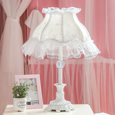 Europäische kreative spitze stoff weiß tisch lampen Koreanische ländlichen maid schöne kleine frische harz lampen nacht & foyer & schlafzimmer SFY006
