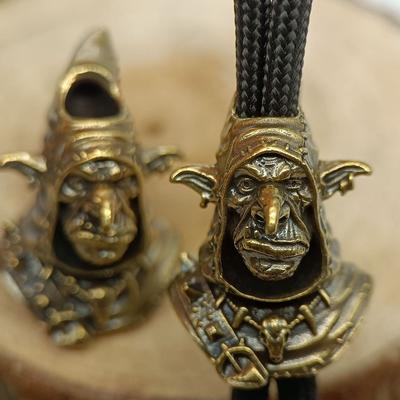 Goblin Humanoidalny Organizm Mosiężny Nóż Koraliki EDC DIY Paracord Tkane Bransoletki Smycz Zawieszki Akcesoria Zawieszki na Narzędzia Zewnętrzne