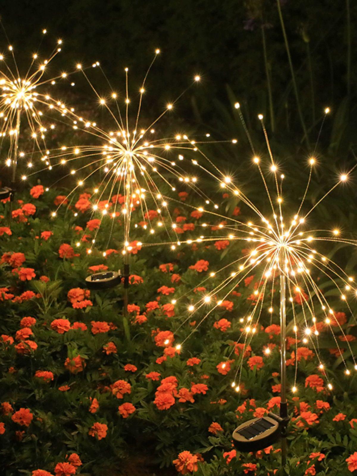 Solar Firework Dandelion Garden Lamp: Outdoor Decorative Festival Light for Lawn, Villa, and Courtyard.