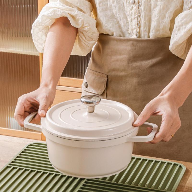 Silicone Thickened Insulated Drain Pad Kitchen Protective Countertop Anti-Slip High-Temperature Anti-Scalding Pad