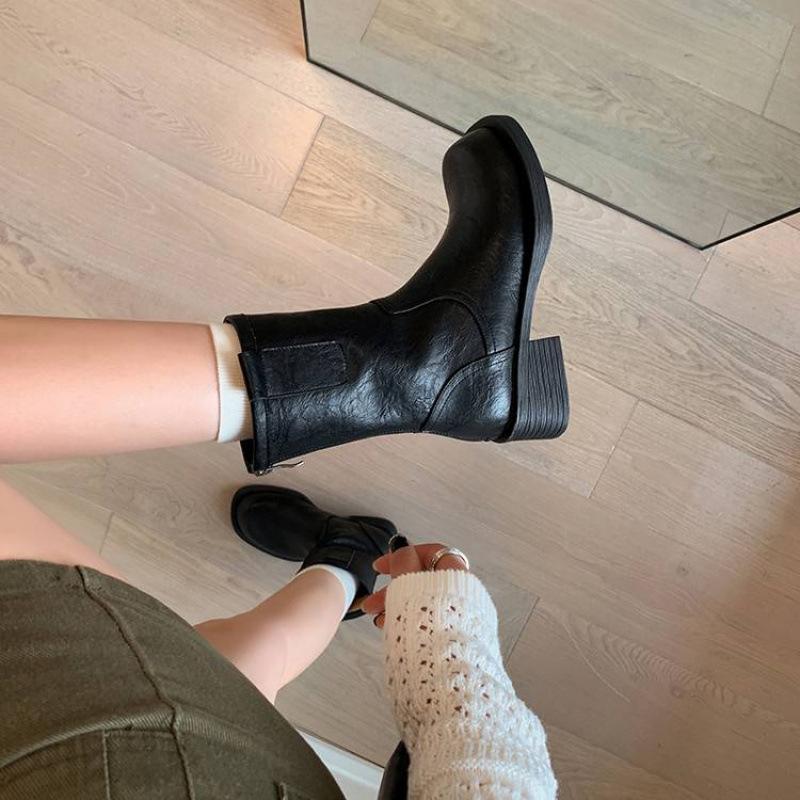 Autumn and winter versatile leather large size women's boots solid color medium heel round head new cowhide knight boots new medium boots women