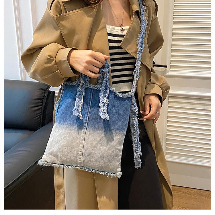 Washed Denim, Wandering Style, Niche Design, Crossbody Bag, Casual Women's Shoulder Bag, New Fashionable and Personalized Bag