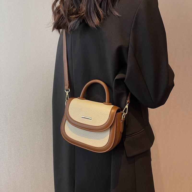 Small Retro Handbag 2024 New Autumn Fashion Korean Style Crossbody Bag Urban Minimalist Style белый