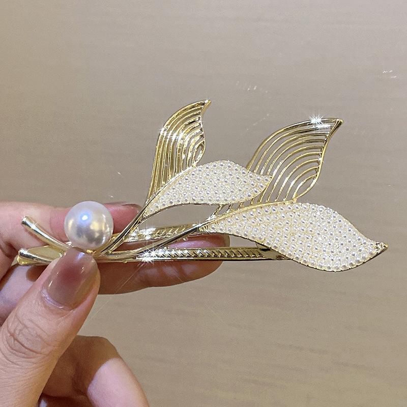 2023 אישיות חדשה סיכת ראש זנב דג וינטג 'פנינת ריינסטון קליפים לשיער עתיקות נשים תכשיטי אביזרי שיער Hanfu