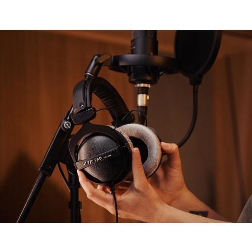 Beyerdynamic DT 770 PRO (250) Closed-Back Monitor Headphones with 2-Year Manufacturer's Warranty