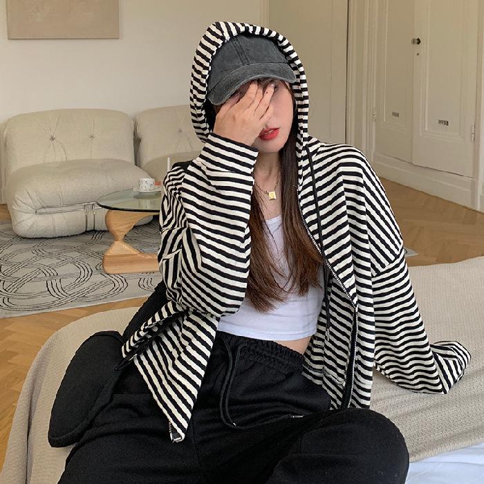 2023 Petite Hooded Ruffle Stripe Zip Cardigan for Spring/Autumn