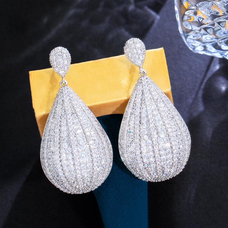 Designer High Sense Übergewichtiges Komplettset Voll Zirkon Kleideraccessoires Luxus Ohrringe Persönlichkeit Voll Diamant Ohrringe