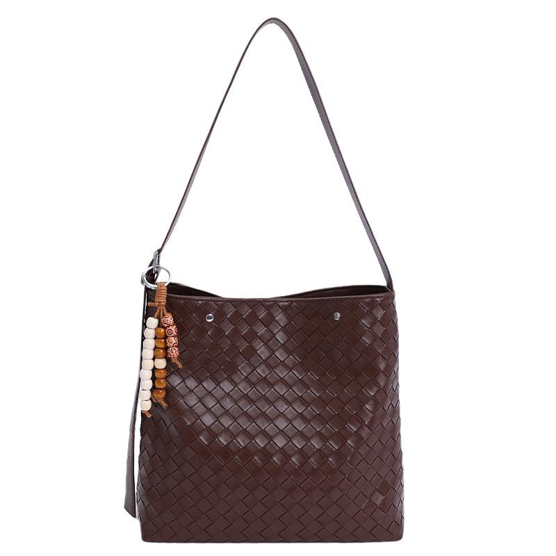 Retro Woven Bag Bag Women's New Trendy Fashion Bucket Bag Simple Large Capacity Shoulder Armpit Bag