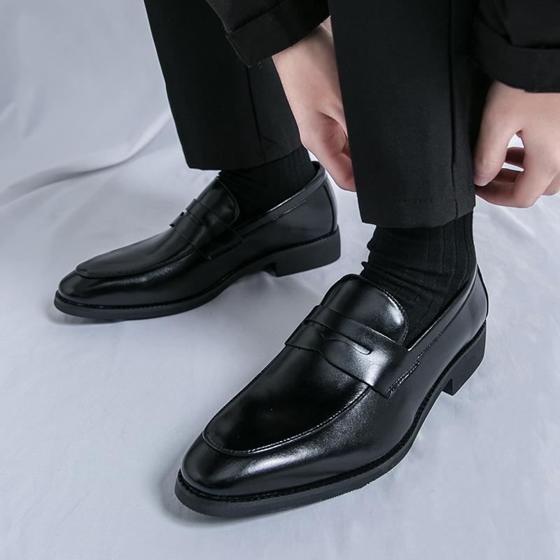 New Black Brown Penny  Loafers Men Pointed Patent Leather Casual Shoes Wedding Dress Homecoming Footwear Zapatos Hombre