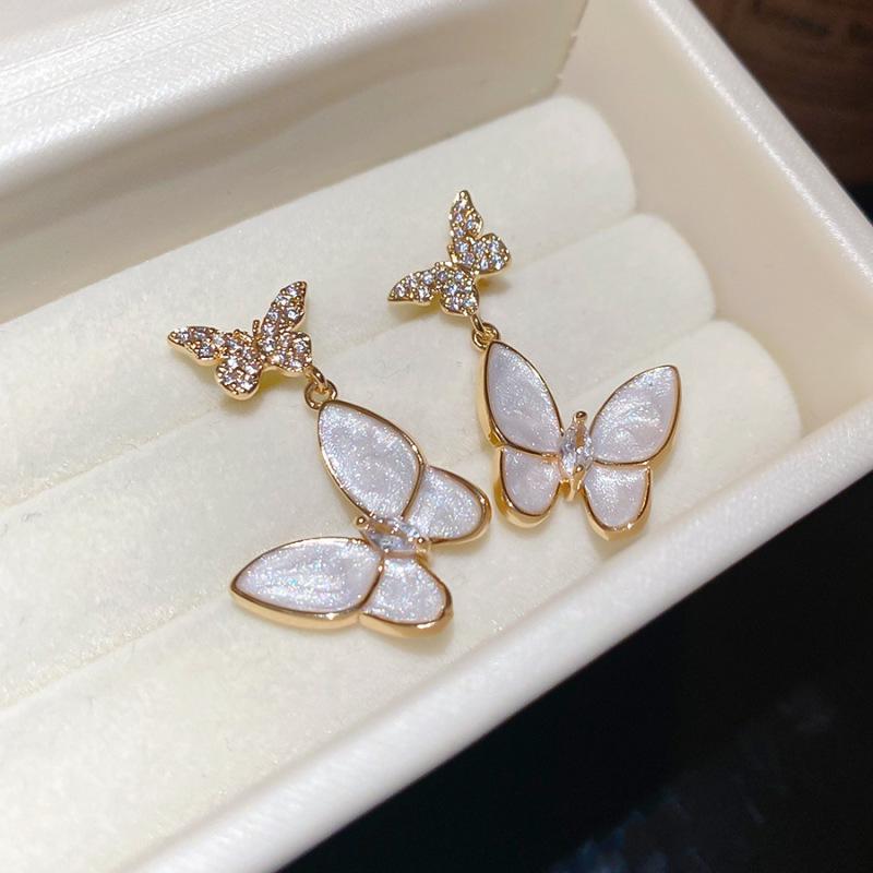 Silbernadel Zirkon Schlangenherz Ohrringe: Elegante, Einzigartige High-End Ohrstecker für Damen