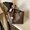 Niche High-End Women's Large-Capacity Handbag 2025: Autumn/Winter Fashion Shoulder Tote