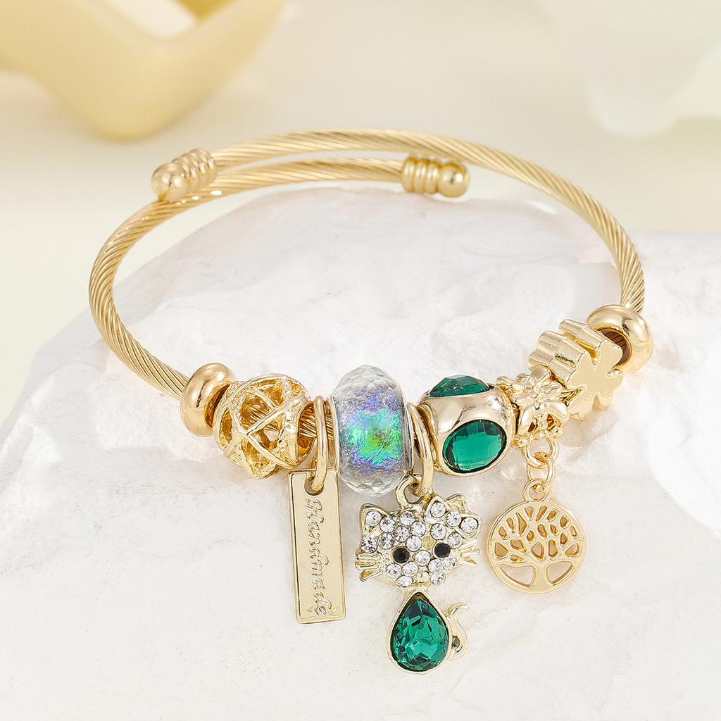 Fashion Sweet High-end Rhinestone Heart Pendant Beaded Bracelet