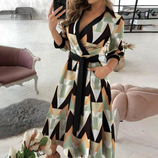Kadın Elbise Uzun Kollu Geniş Etek Derin V Yaka Düz Renk Baskılı Kemerli Elbise İlkbahar/Yaz için Sokak Giyimi