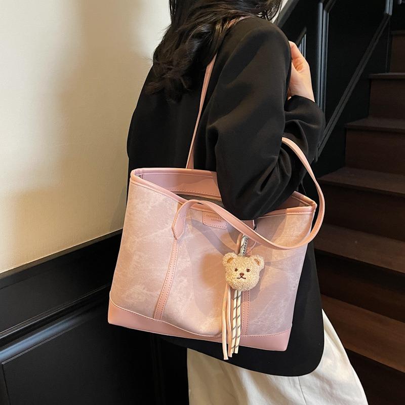 Casual commuter women's large-capacity bag spring and summer new fashion portable shoulder tote bag