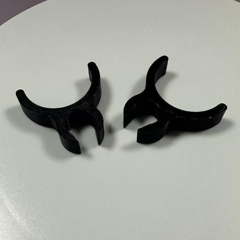 Anti Freezing Wiper Blade Holders Stand for Winter Universal Fit Protect Rubber Blades Plastic Impact Resistant Lifters