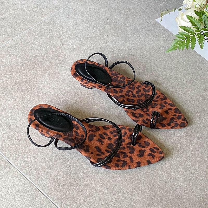 

Мода Мода Остроносые Женские Босоножки на Каблуке Обувь Весна Лето Мелкие Женские Босоножки на Низком Каблуке Обувь Женские Шлепанцы Туфли 35 чёрный