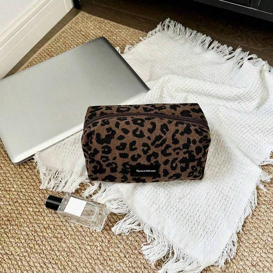 1PC Leopard Makeup Bag - Large Capacity Makeup Storage Bag With Lipstick Compartment, Fashionable Travel Essential
