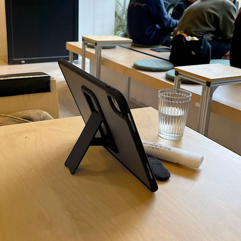 Translucent Integrated Stand Case for Apple iPad Air - Acrylic Creative Waterproof Shockproof Wear-resistant Cover for iPad Air/iPad mini/iPad Pro