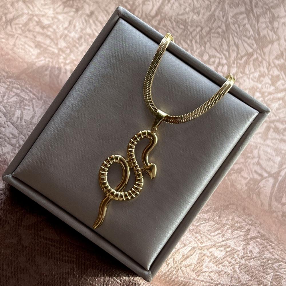 Small Animal Snake Pendant Flat Snake Chain Necklaces for Women Choker Necklace Stainless Steel Jewelry Party Birthday Gift New