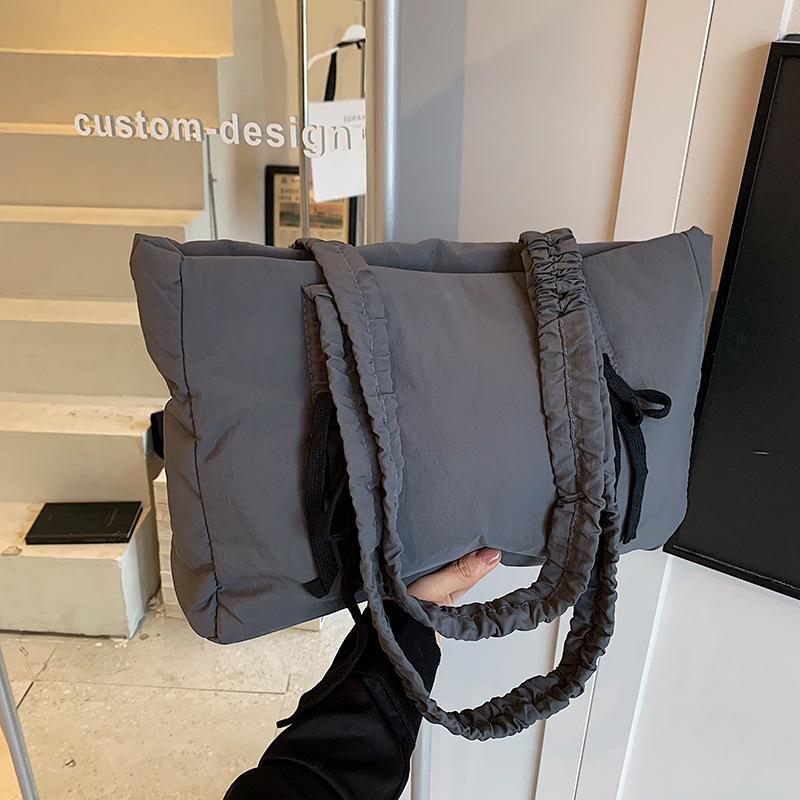 Canvas Bag Women's 2025 New Fashion Large Capacity Pleated Shoulder Underarm Bag Casual Fashion Messenger Tote Bag