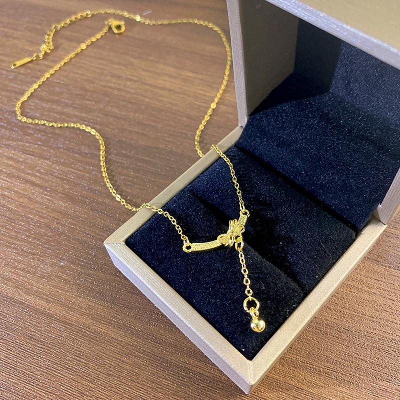 Light Luxury Full Diamond Inlaid Zircon Titanium Steel Clavicle Chain Fairy Versatile Delicate Necklace Gift for Girlfriend