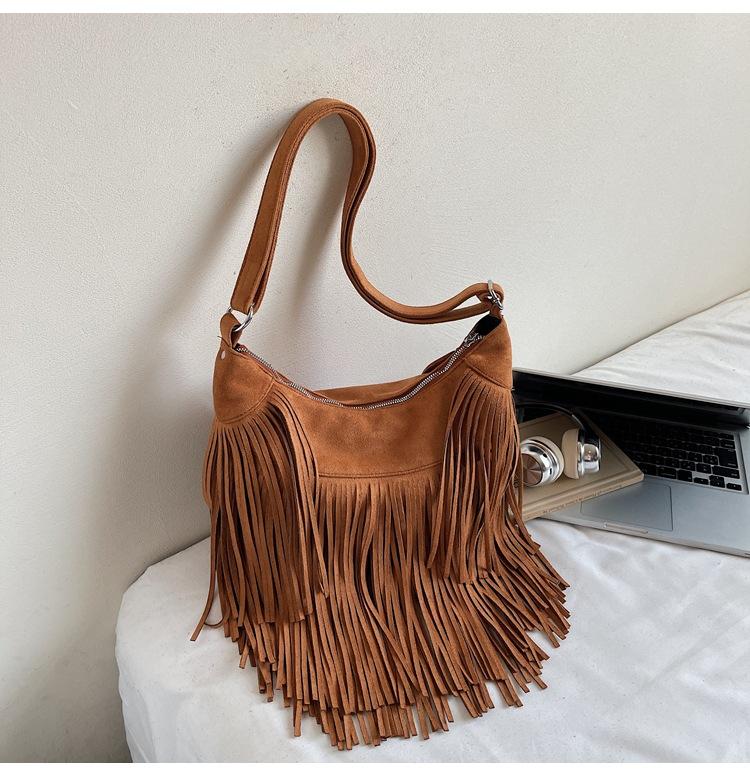 

Модный дизайн с индивидуальностью, нишевая ретро-сумка с бахромой, женская, осень 2025, сумка-мессенджер из искусственной замши, универсальная сумка через плечо