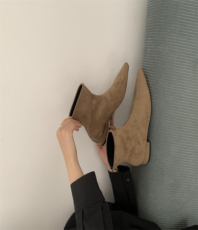 

French fashion pointed thick heel short boots women s 2025 autumn and winter new versatile elastic thin boots niche Martin boots 39 хаки