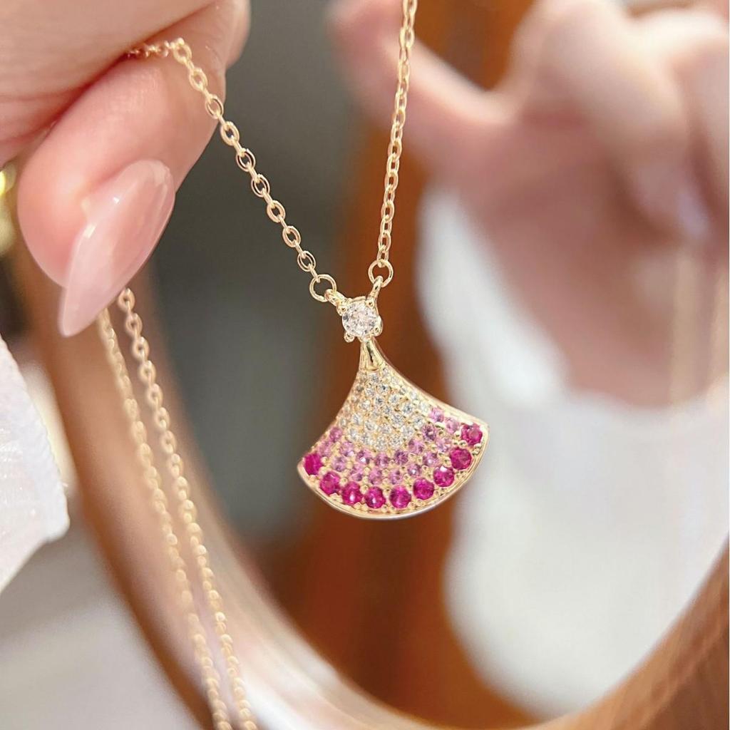 Gradient Pink Skirt Necklace: Women's Luxury Fan-Shaped Clavicle Chain