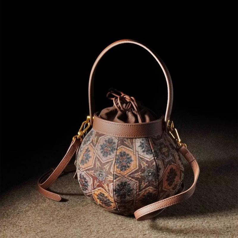 High Looks, Old Money Style, New Chinese Style, Non Lingering Fragrance, Cloud Gauze Lantern Bag, New Year's Style, Chinese Style Hand-held Bucket Bag