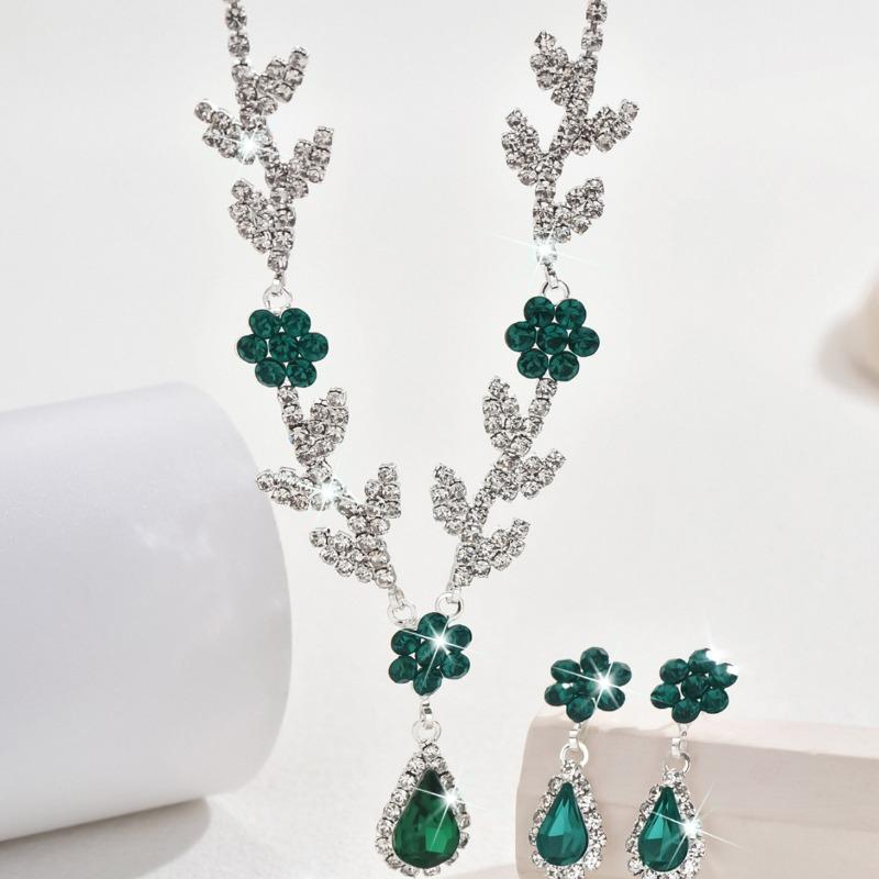 BLINGBAY Damen-Schmuckset, süß, romantisch, für Hochzeiten, trendige Accessoires, lässig, Strasssteine, elegantes Halsketten-/Ohrring-Set, Blumenschmuck für Damen, Geschenk